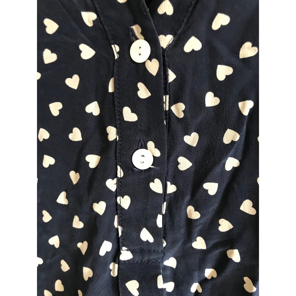 Beautiful blouse size Large - Picture 3 of 4